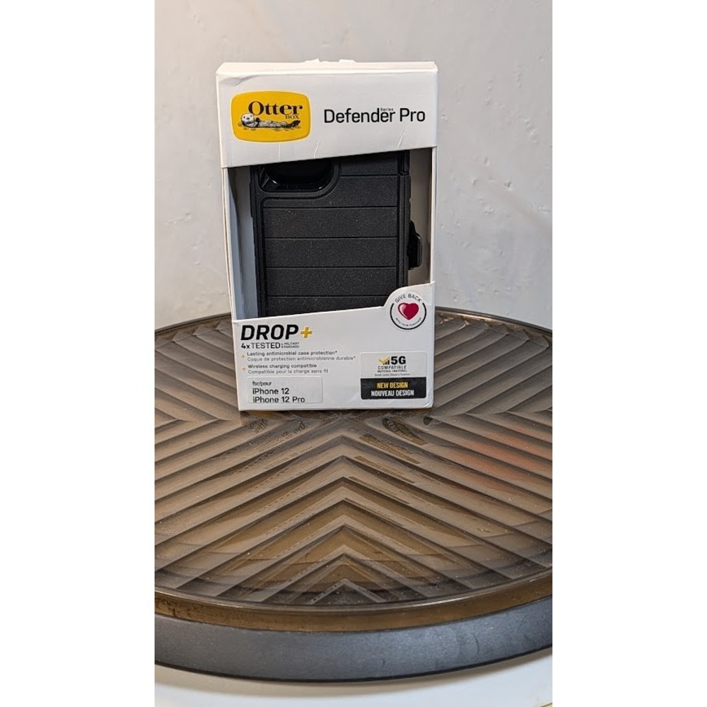 OtterBox Defender Pro iPhone 12 / 12 Pro Black New Rugged Case with Holster - Picture 1 of 9